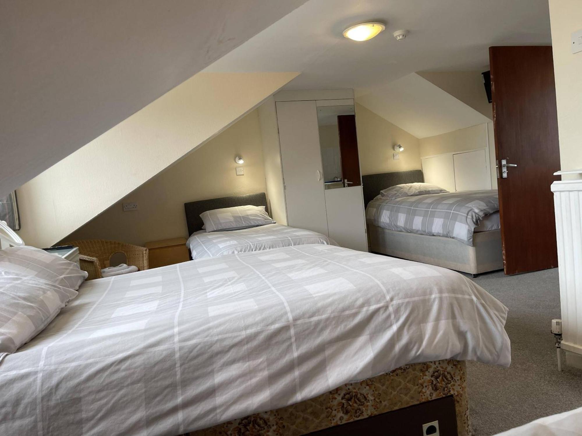 Lamplighter Guesthouse Plymouth Oda fotoğraf