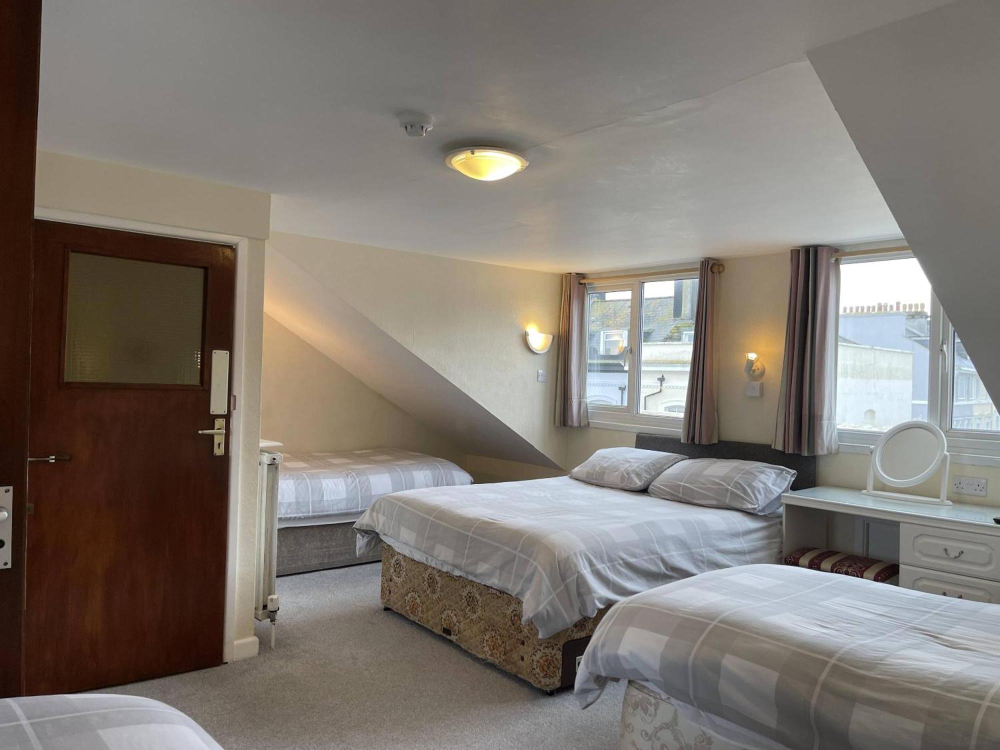 Lamplighter Guesthouse Plymouth Oda fotoğraf