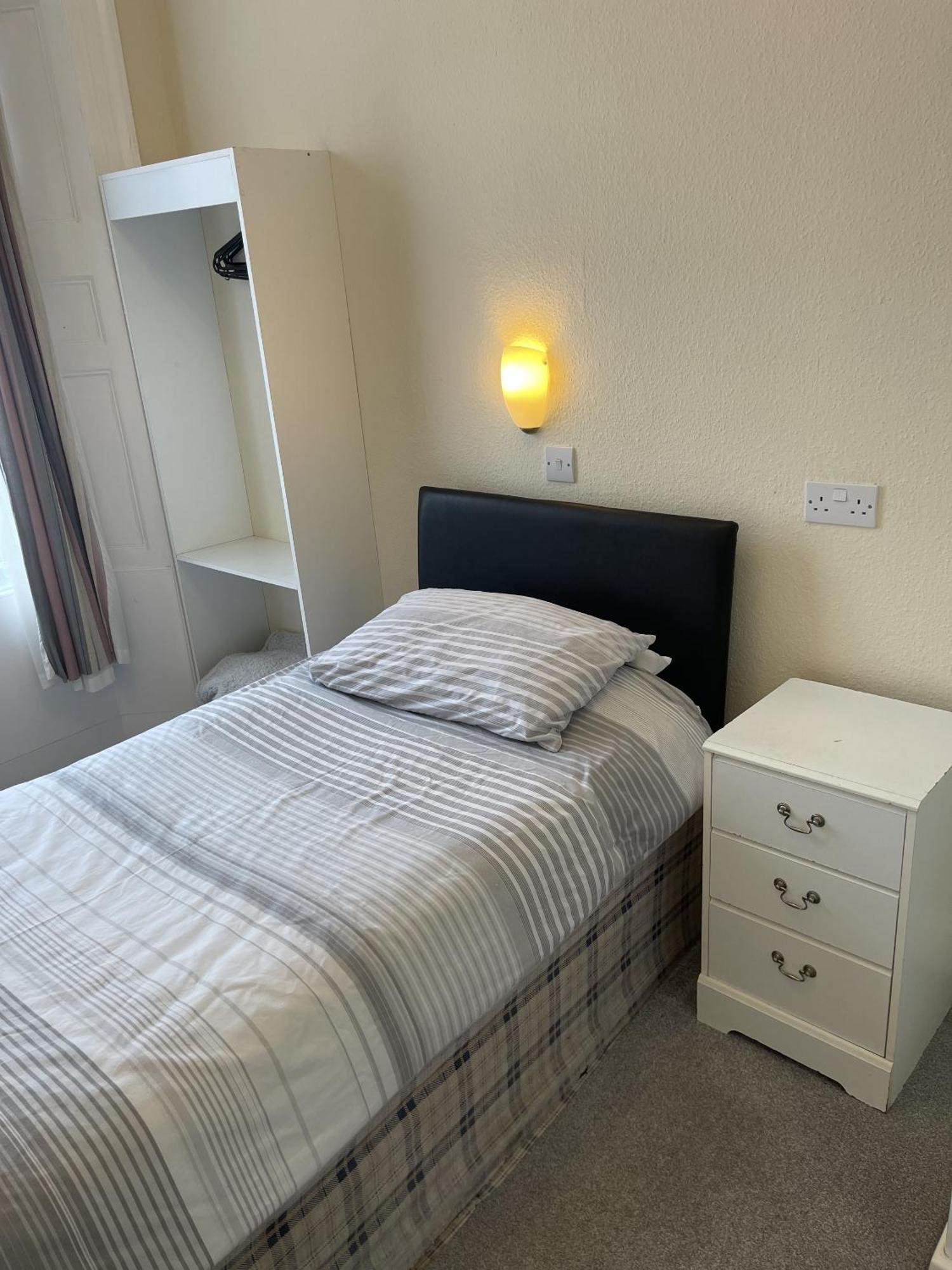 Lamplighter Guesthouse Plymouth Oda fotoğraf