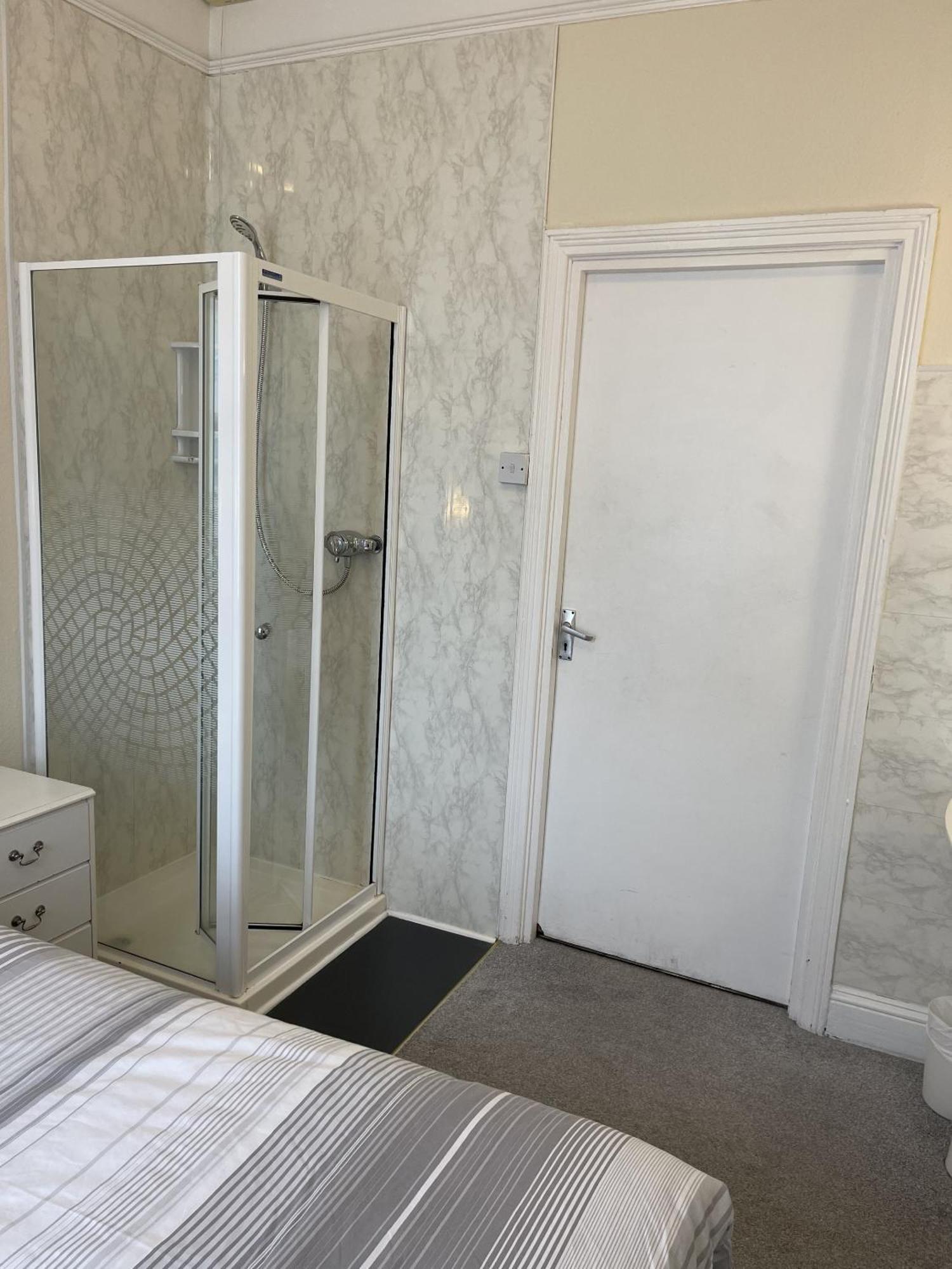 Lamplighter Guesthouse Plymouth Oda fotoğraf